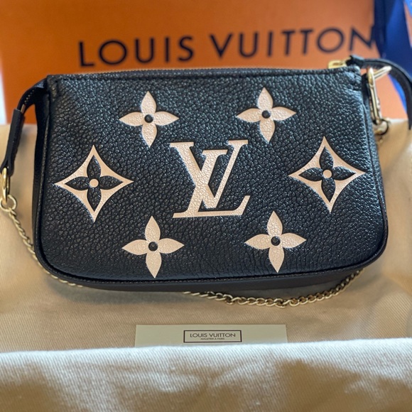 louis vuitton pochette mini accessoires